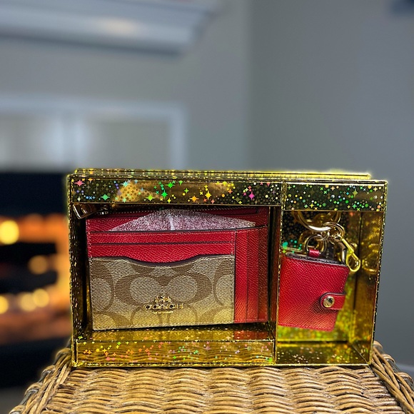 Coach Mini-ID Wallet and Keychain Set - Picture 1 of 7